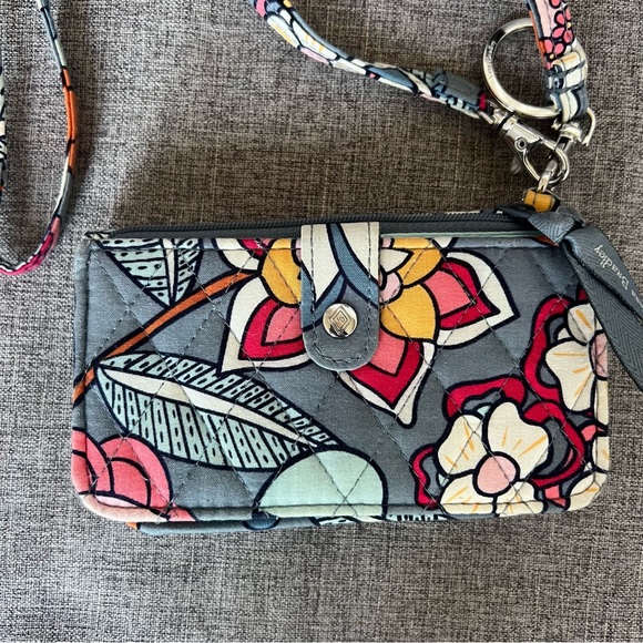 Vera Bradley Ultimate Card Case Wallet Tropical Evening Quilted Wristlet Purse - Picture 2 of 6